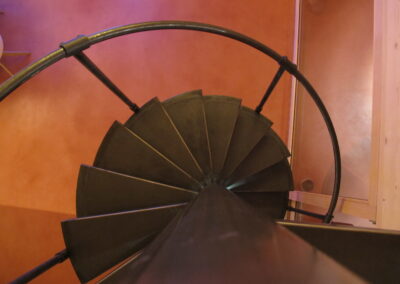 Spindeltreppe in Schwarzstahl